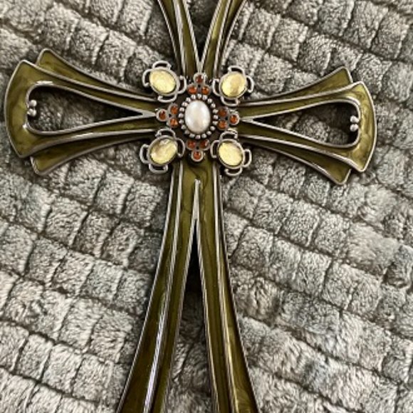 Metal cross ornament - Picture 3 of 5